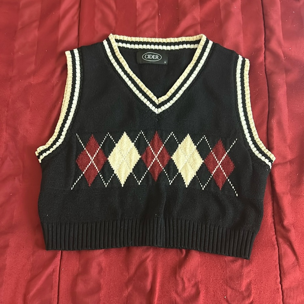 Sweater vest